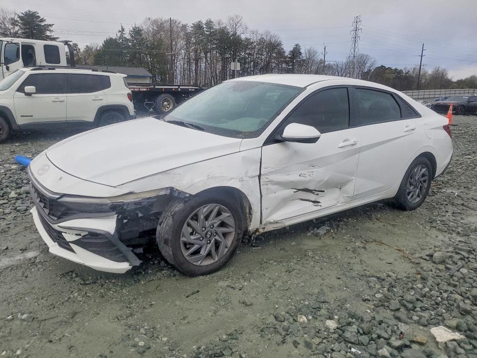 2024 HYUNDAI ELANTRA SEL SEL - 1