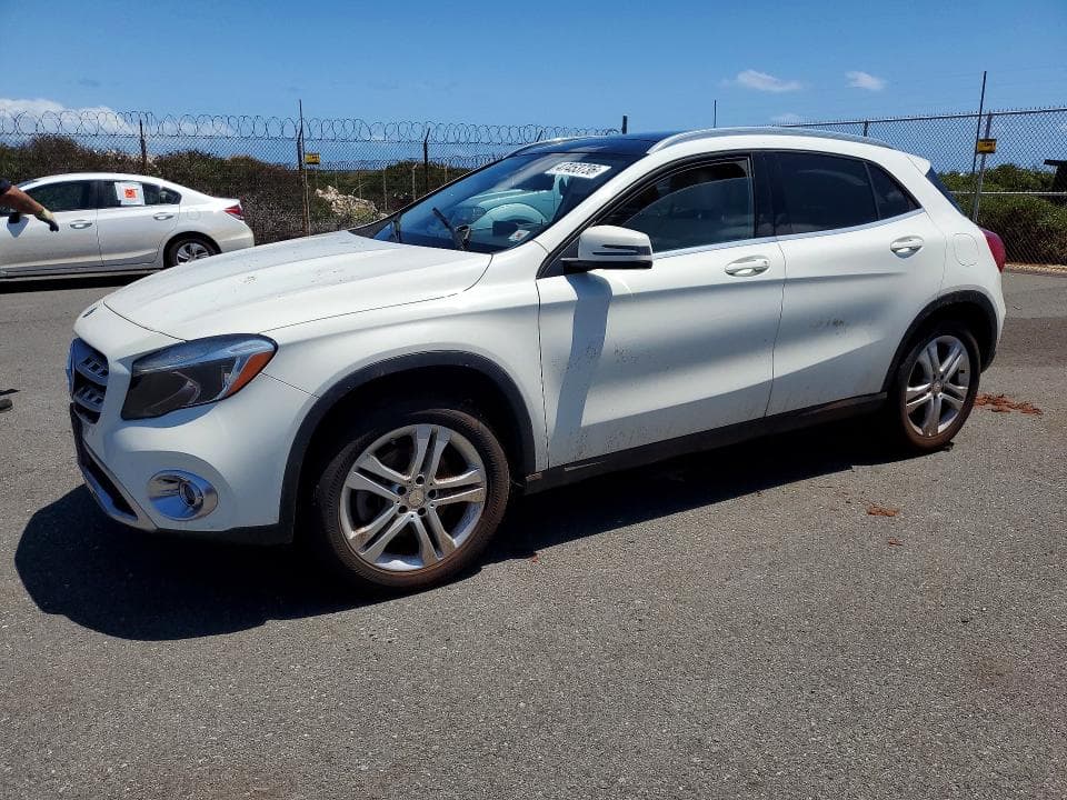 2018 MERCEDES-BENZ GLA 250 - 1