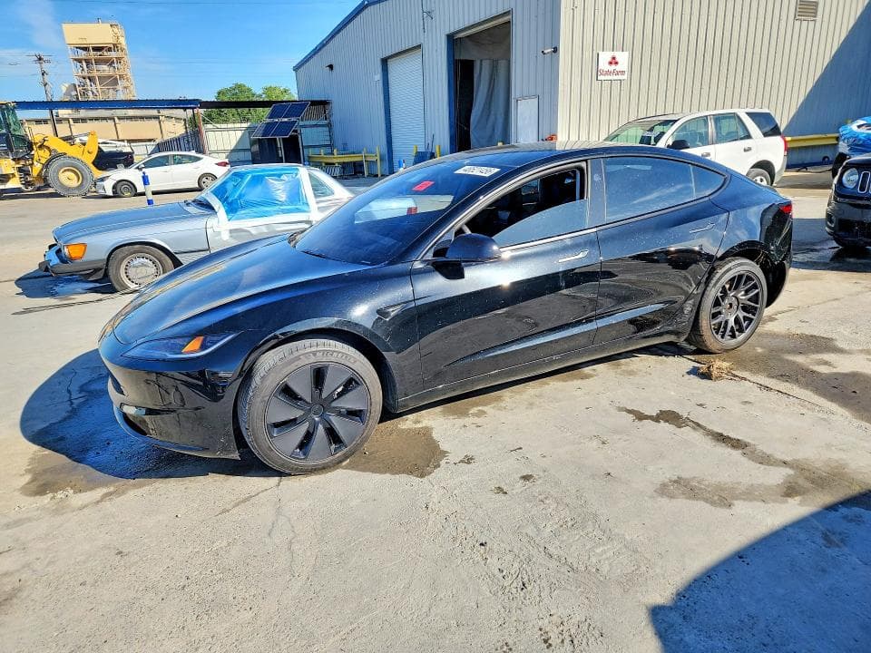 2025 TESLA MODEL 3 - 1