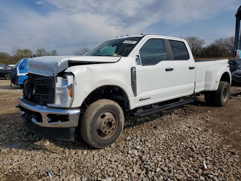 2024 FORD F350 XL DRW 4WD 6.7L V8 TDSL CREW CAB - 1