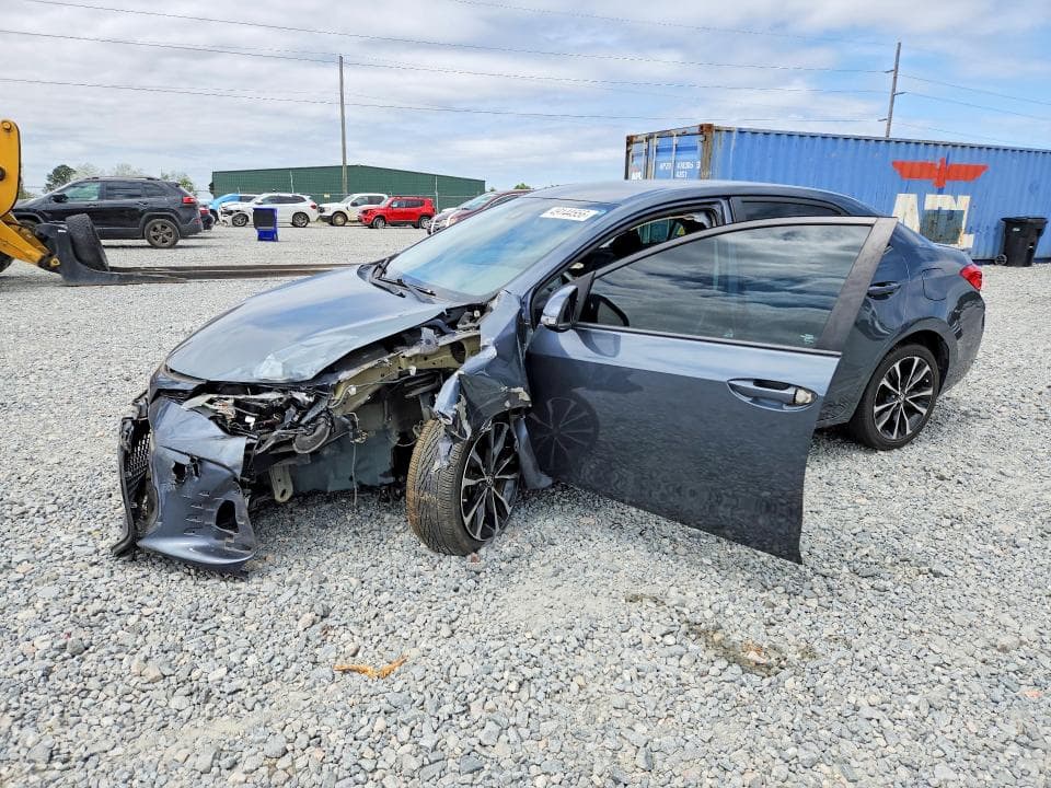 2017 TOYOTA COROLLA SE - 1