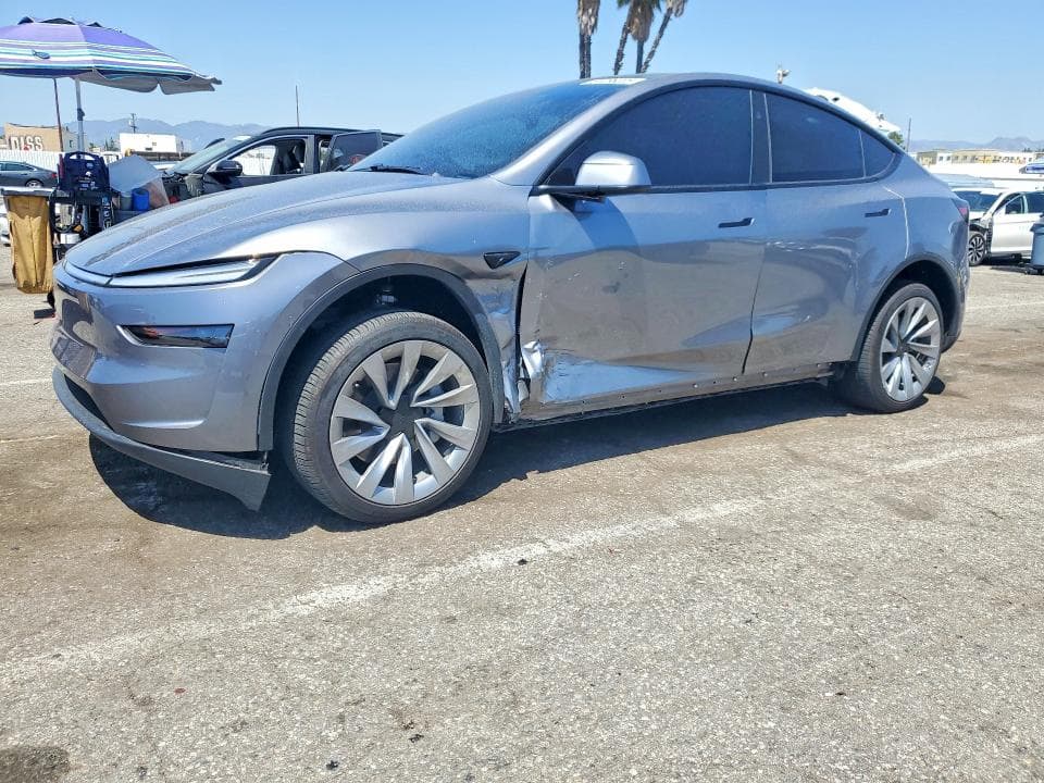 2026 TESLA MODEL Y - 1