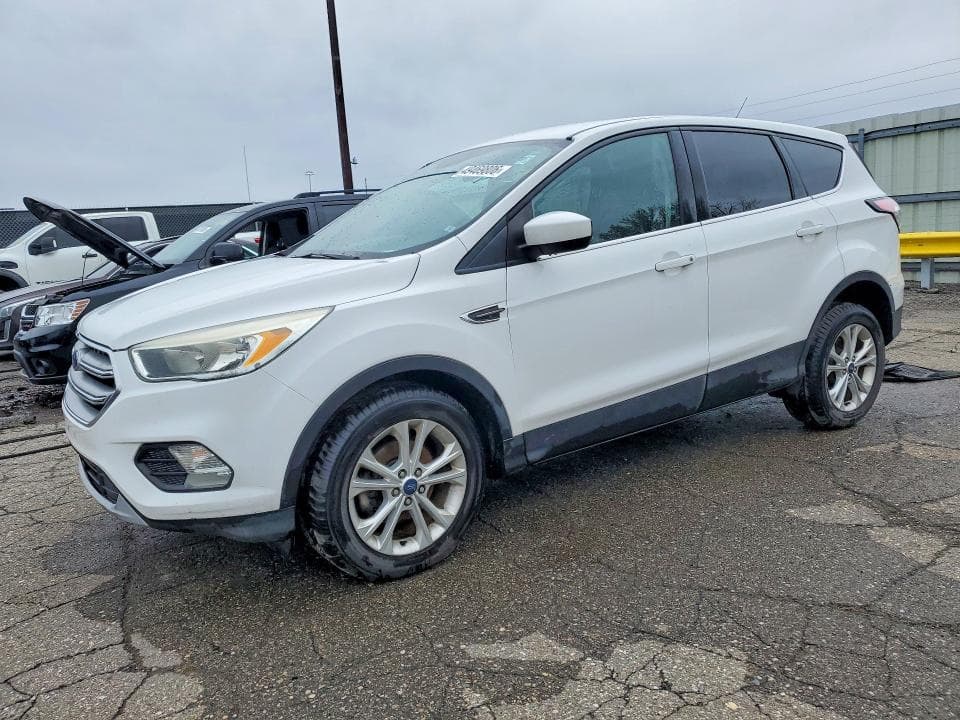2017 FORD ESCAPE SE - 1