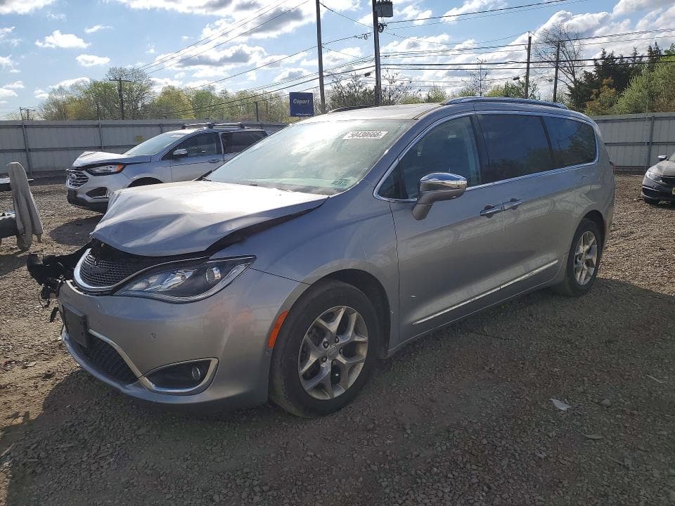 2018 CHRYSLER PACIFICA LIMITED - 1