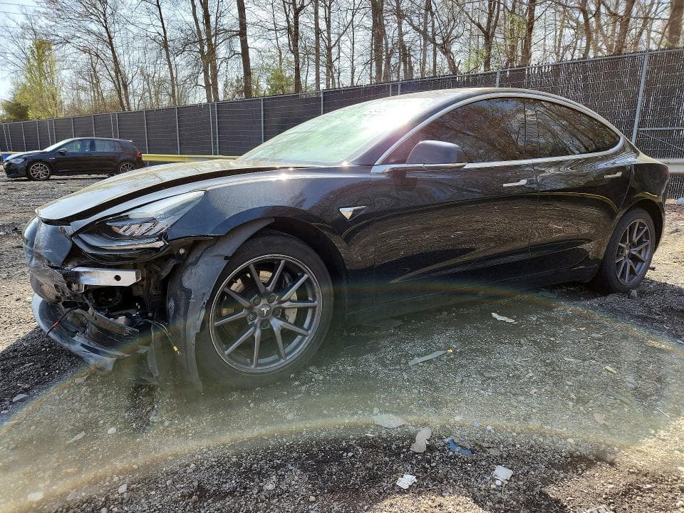 2019 TESLA MODEL 3 - 1
