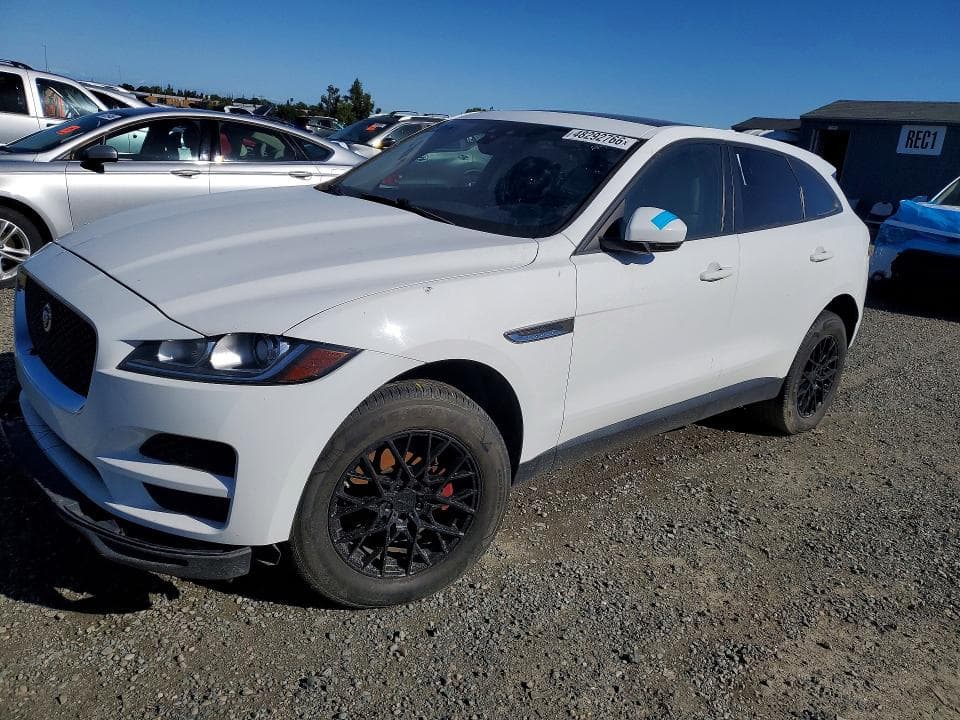 2017 JAGUAR F-PACE - 1