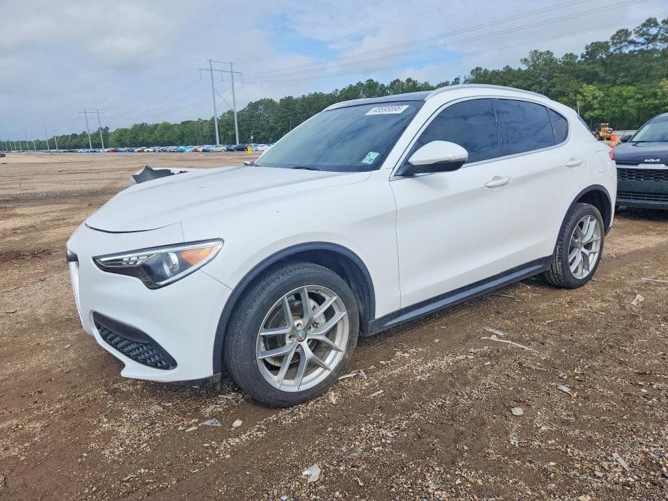 2018 ALFA ROMEO STELVIO - 1