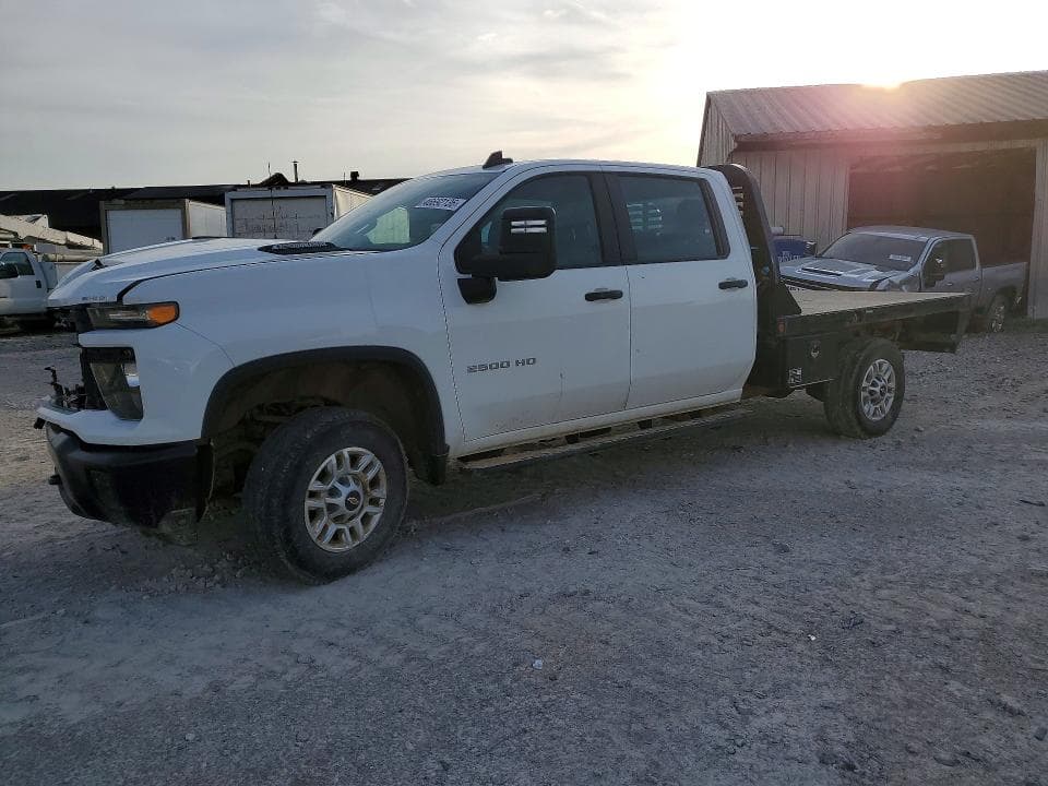 2024 CHEVROLET SILVERADO - 1