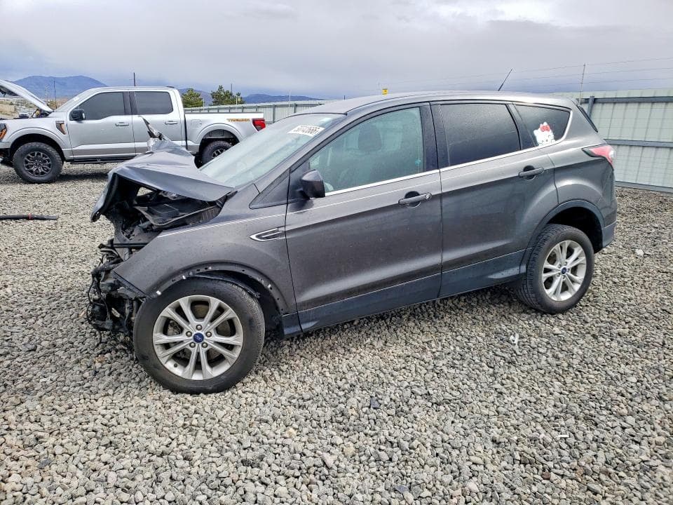 2017 FORD ESCAPE SE - 1