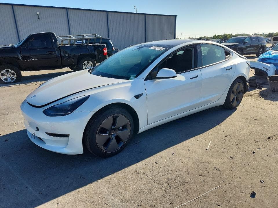2021 TESLA 3 - 1