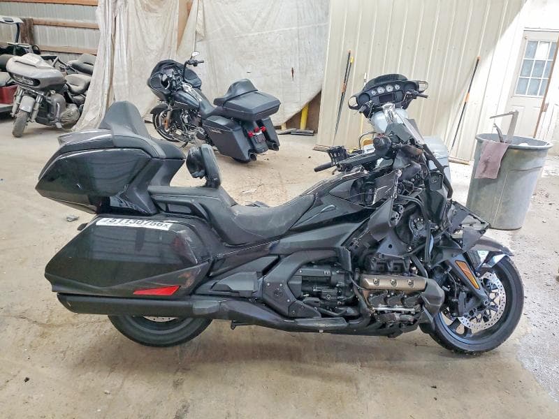 2023 HONDA GL1800 - 1