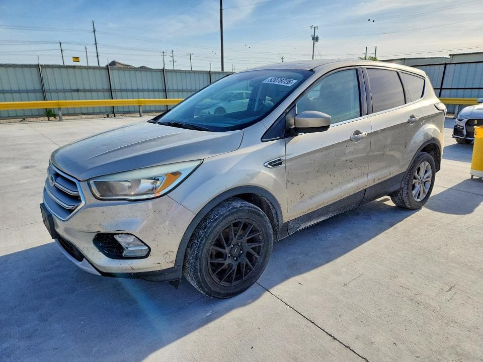 2017 FORD ESCAPE SE - 1