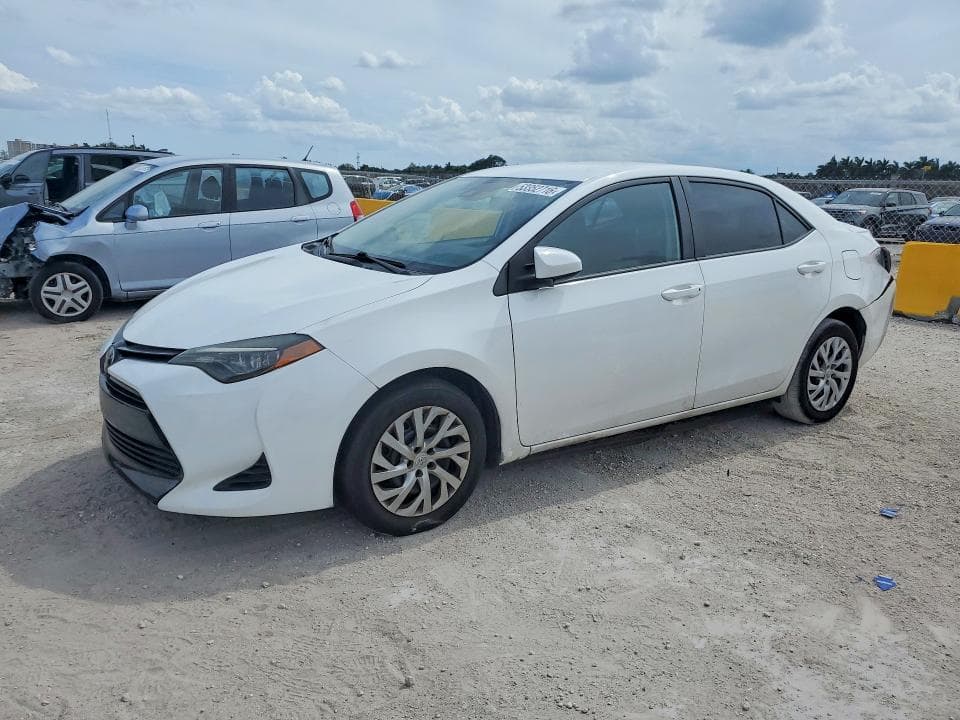 2017 TOYOTA COROLLA LE - 1