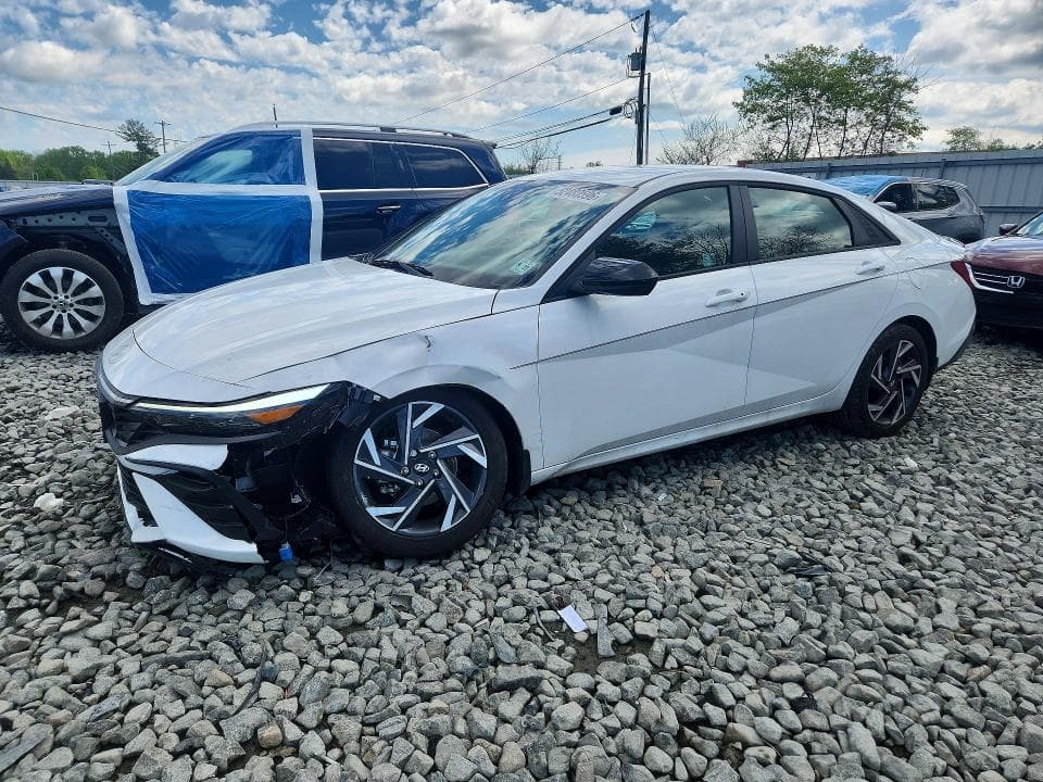 2025 HYUNDAI ELANTRA SEL SPORT - 1