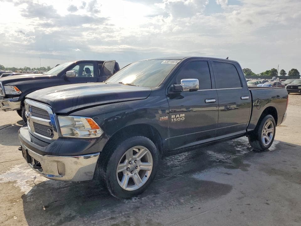 2018 RAM 1500 SLT - 1