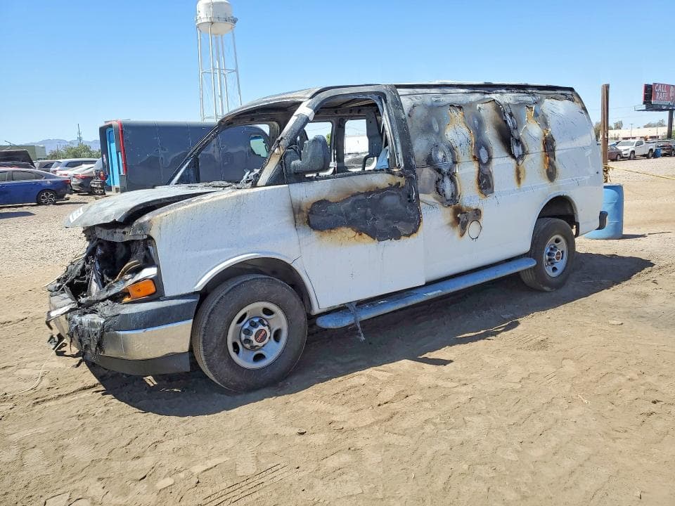 2017 GMC SAVANA G2500 - 1