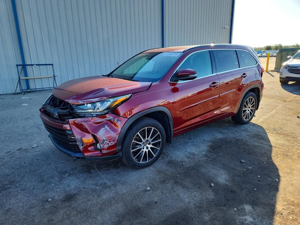 2018 TOYOTA HIGHLANDER SE - 1