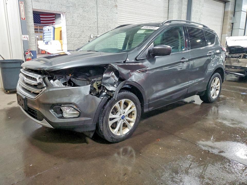 2017 FORD ESCAPE SE - 1