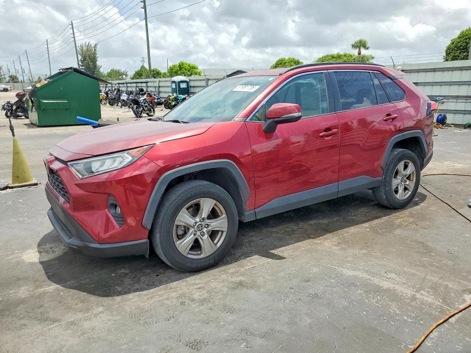2021 TOYOTA RAV4 XLE - 1
