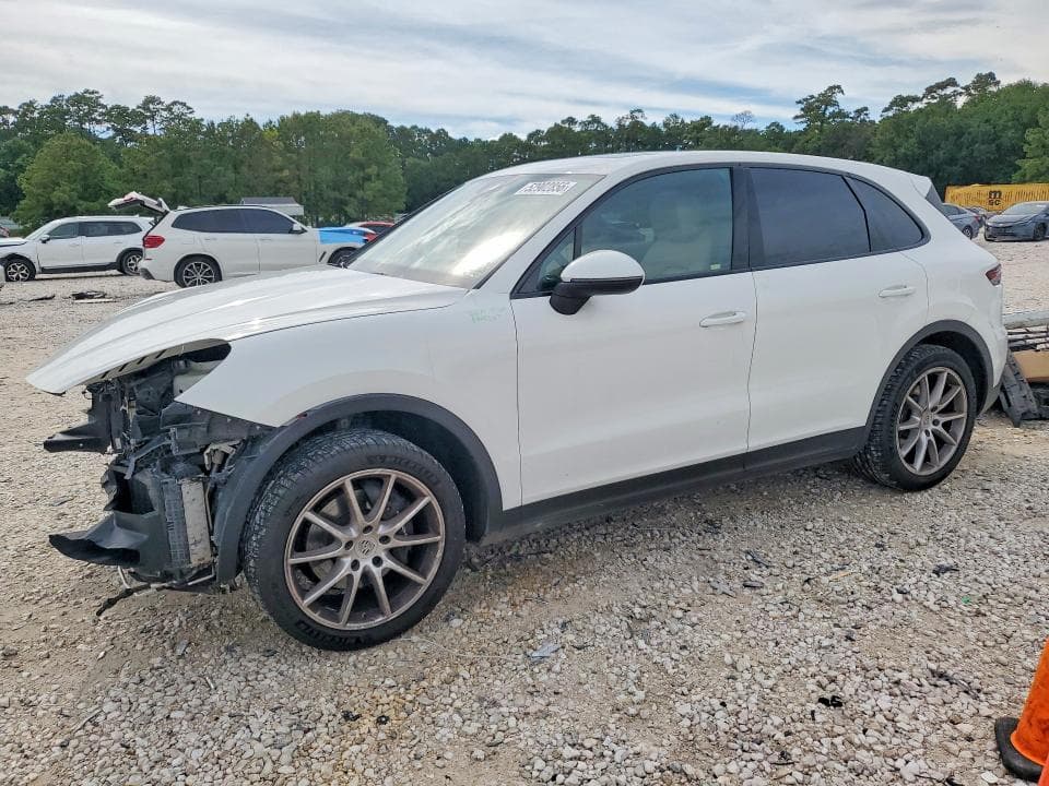 2019 PORSCHE CAYENNE - 1