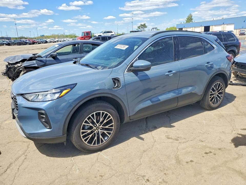2025 FORD ESCAPE - 1