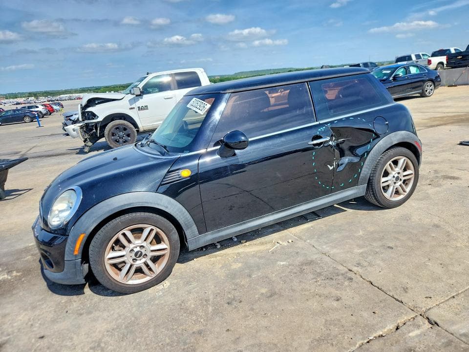 2013 MINI COOPER - 1