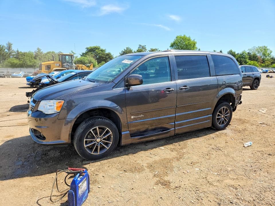 2017 DODGE GRAND CARAVAN SXT - 1