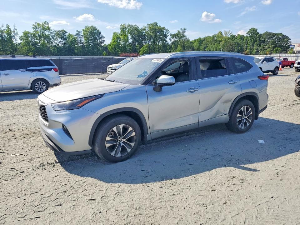 2023 TOYOTA HIGHLANDER XLE - 1