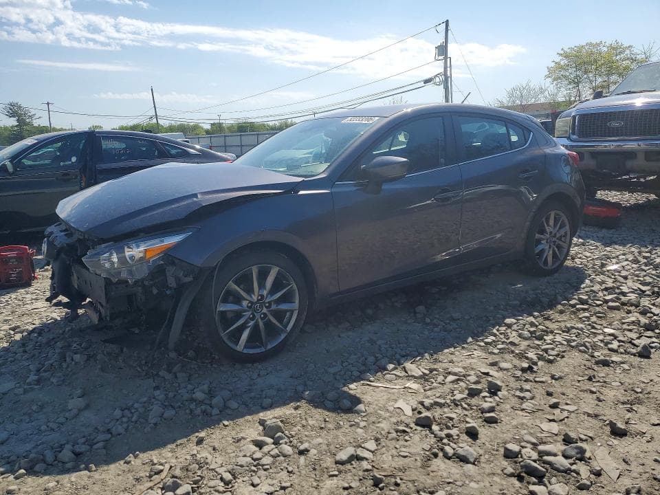2018 MAZDA 3 TOURING - 1