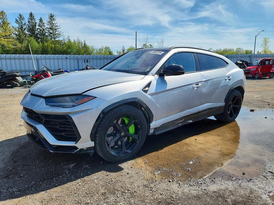2022 LAMBORGHINI URUS - 1
