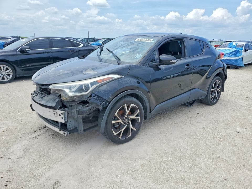 2018 TOYOTA C-HR XLE XLE - 1