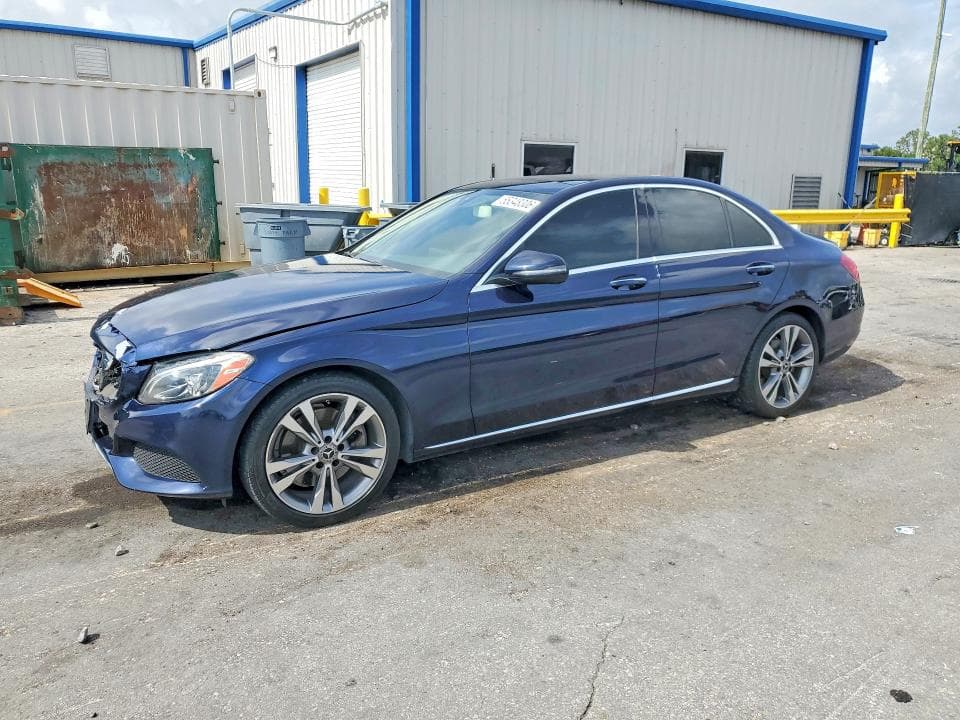 2017 MERCEDES-BENZ C 300 - 1