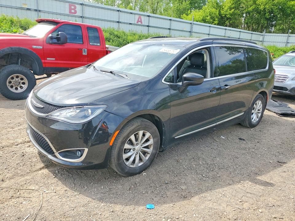 2017 CHRYSLER PACIFICA TOURING L - 1