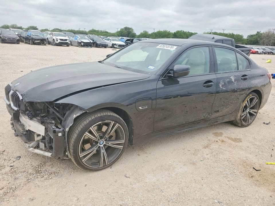 2023 BMW 330E - 1