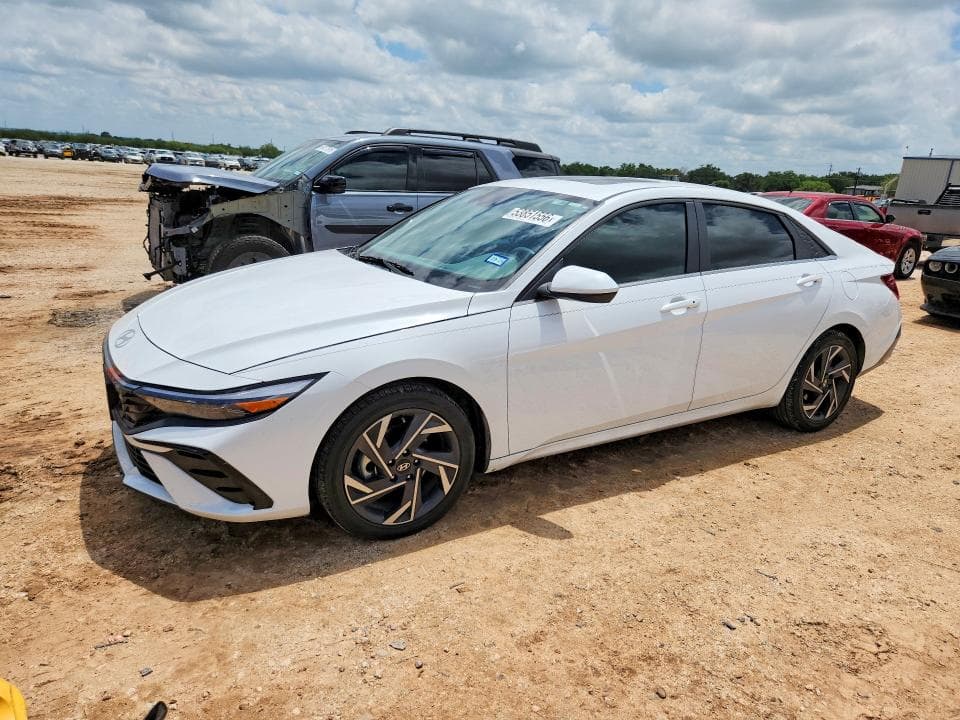 2025 HYUNDAI ELANTRA SEL - 1
