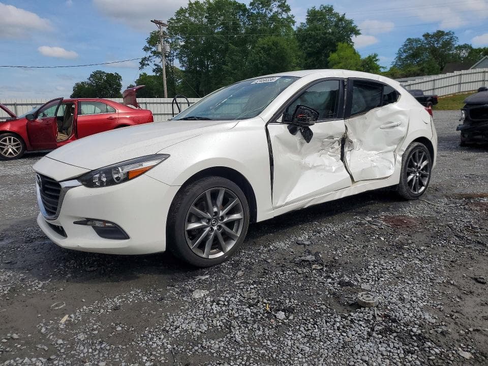 2018 MAZDA 3 TOURING - 1