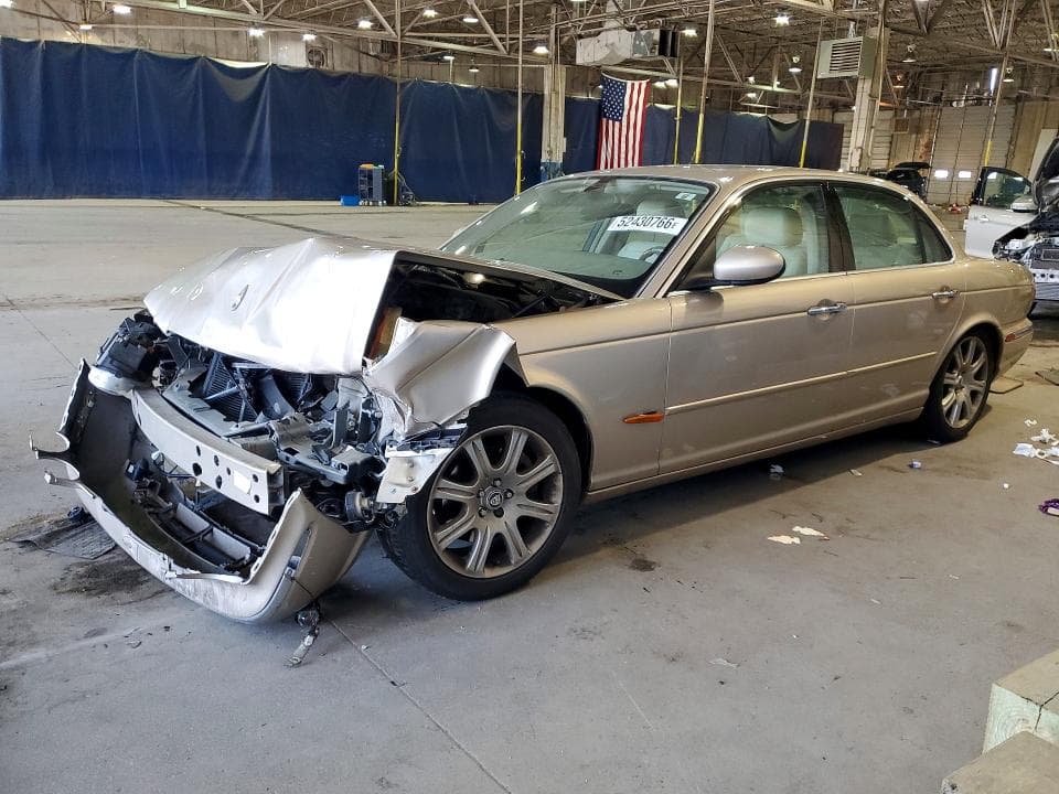 2004 JAGUAR XJ8 - 1