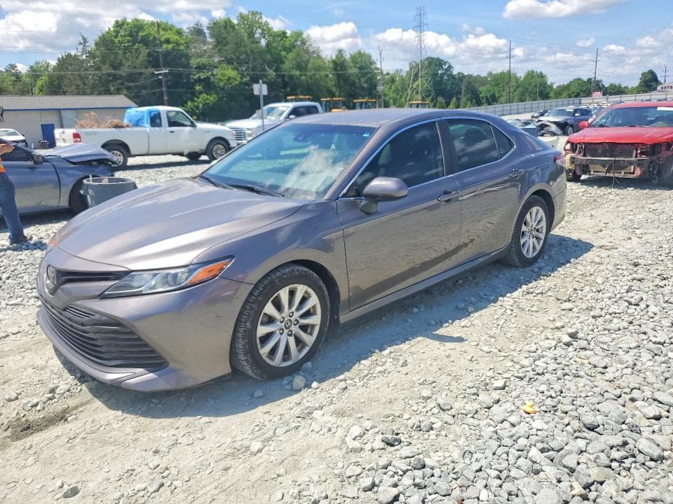 2018 TOYOTA CAMRY LE