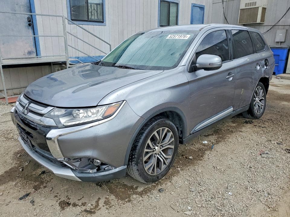 2017 MITSUBISHI OUTLANDER SE - 1