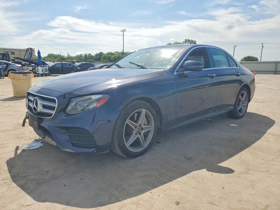 2018 MERCEDES-BENZ E 300 - 1