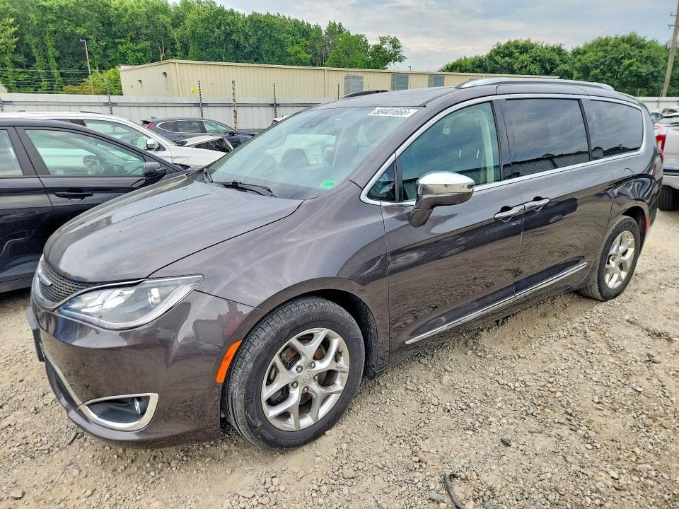 2019 CHRYSLER PACIFICA LIMITED - 1