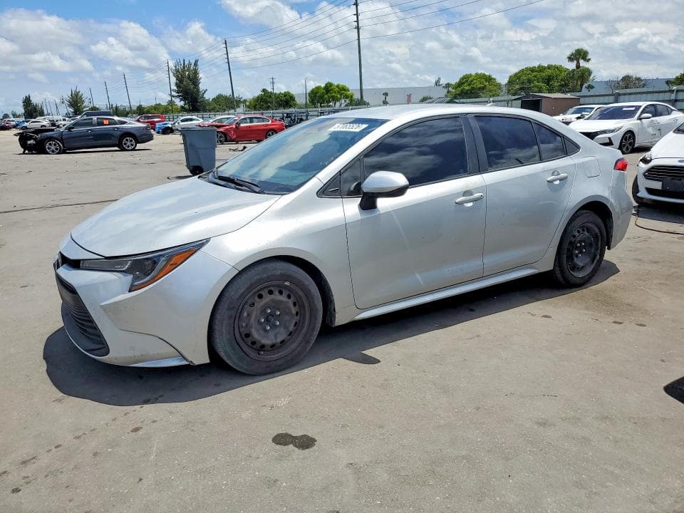 2024 TOYOTA COROLLA LE - 1