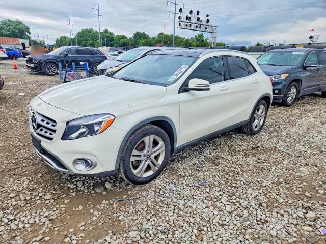 2018 MERCEDES-BENZ GLA 250 250 - 1
