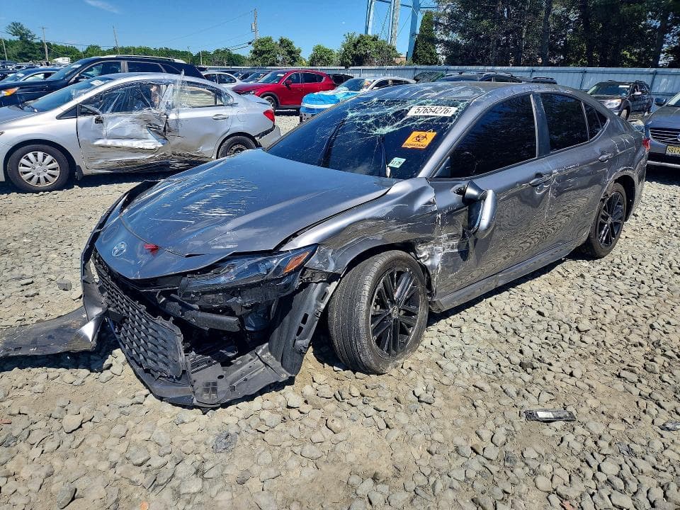 2025 TOYOTA CAMRY SE - 1