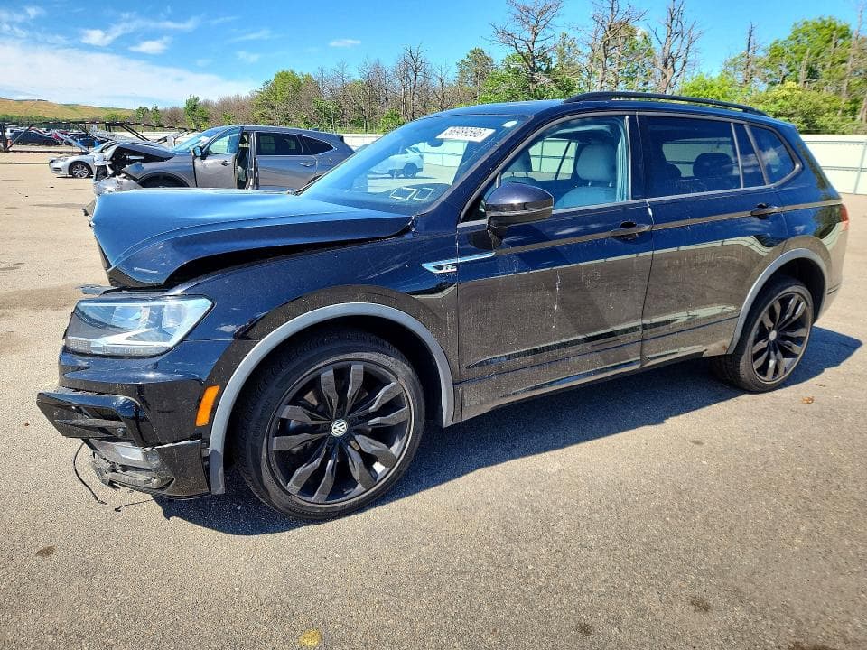 2021 VOLKSWAGEN TIGUAN SE - 1
