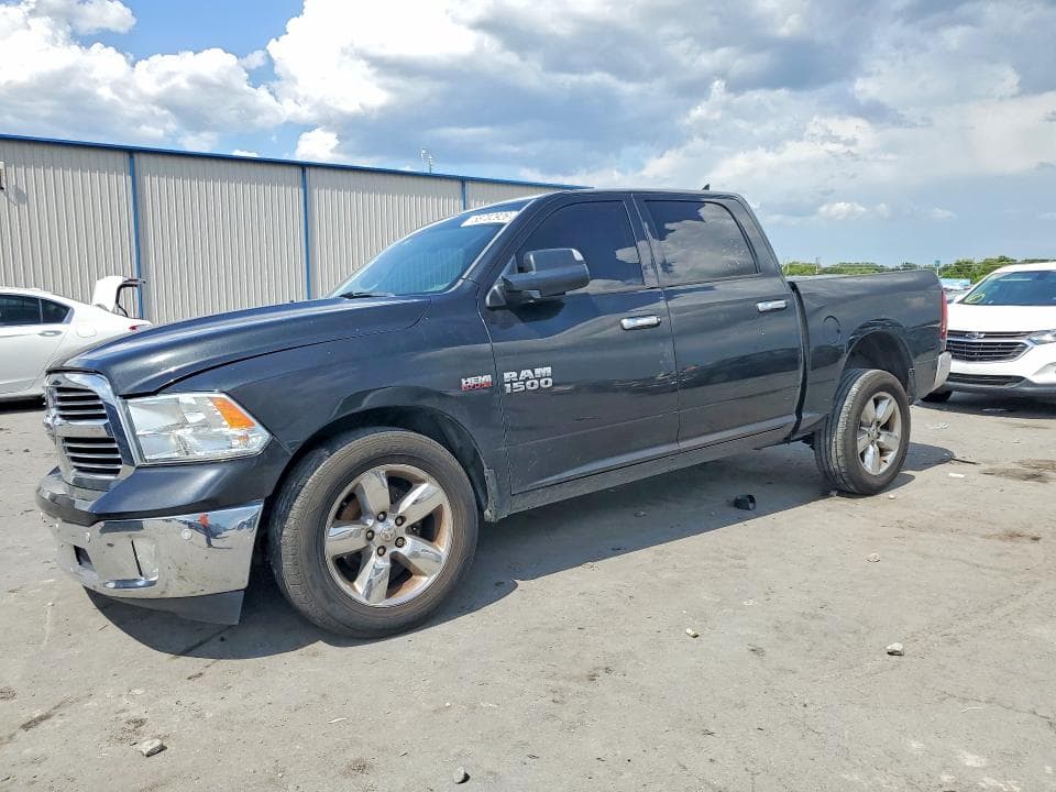 2017 RAM 1500 SLT - 1