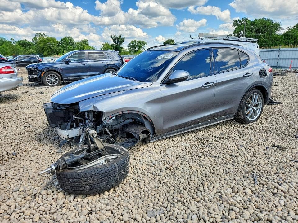2018 ALFA ROMEO STELVIO TI SPORT - 1