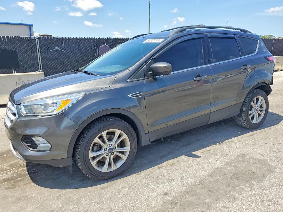 2018 FORD ESCAPE SE - 1