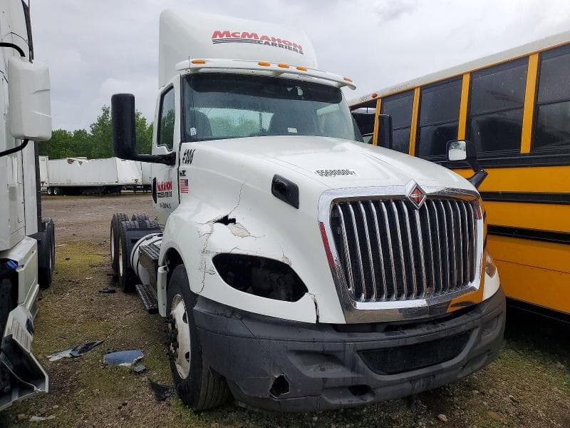 2018 INTERNATIONAL LT625 SEMI TRUCK