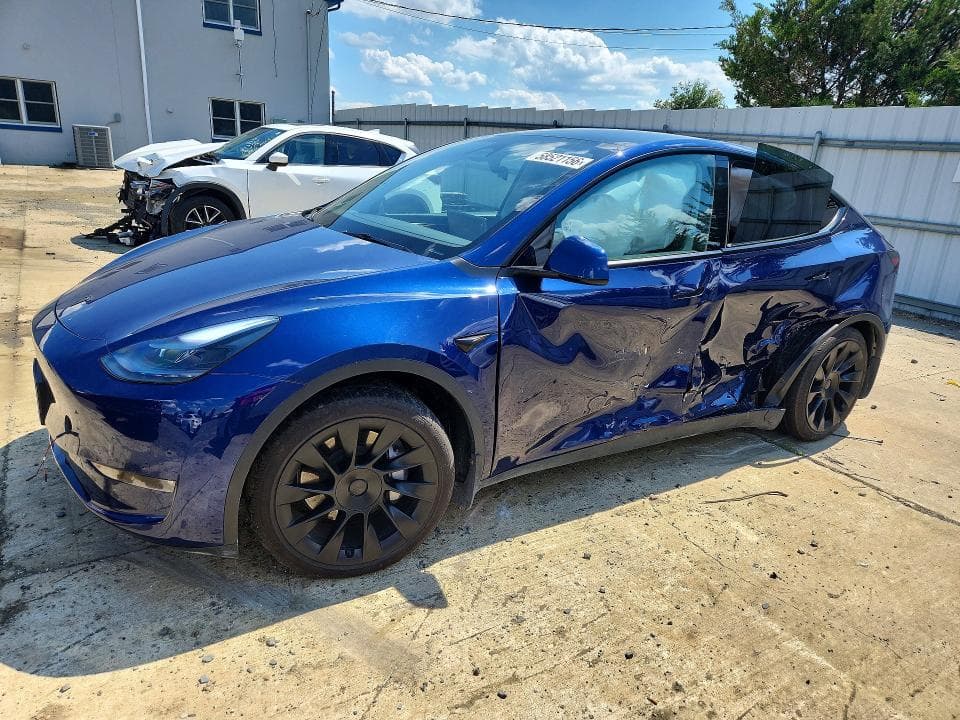 2023 TESLA MODEL Y - 1